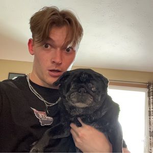 Meet your Posher, Aidan